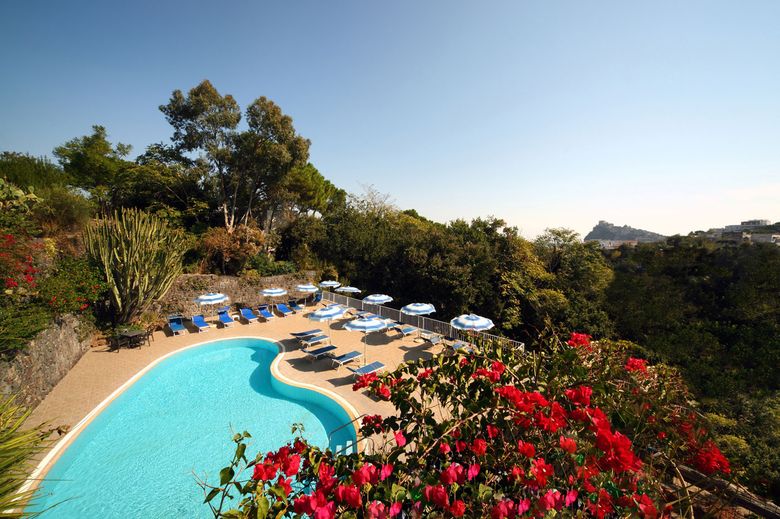 Hotel Hermitage & Park Terme - mese di Aprile - Hotel Hermitage - Piscina Esterna